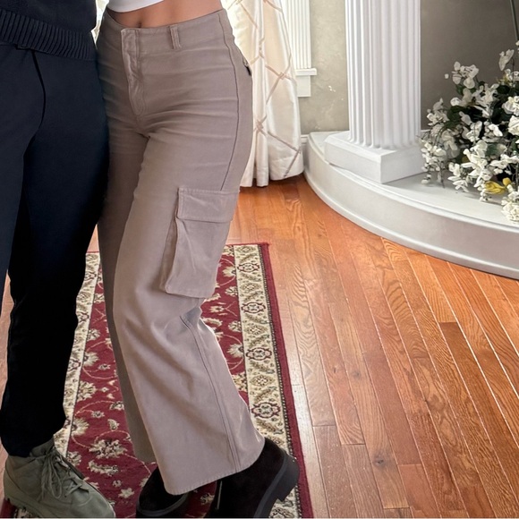 Aritzia Tan Straight Leg Cargo - Picture 6 of 6